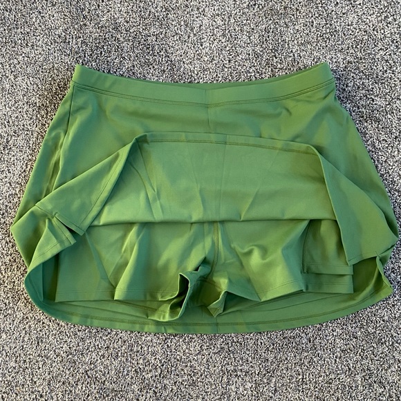 WeWoreWhat Active Skort Size XL - Picture 6 of 8